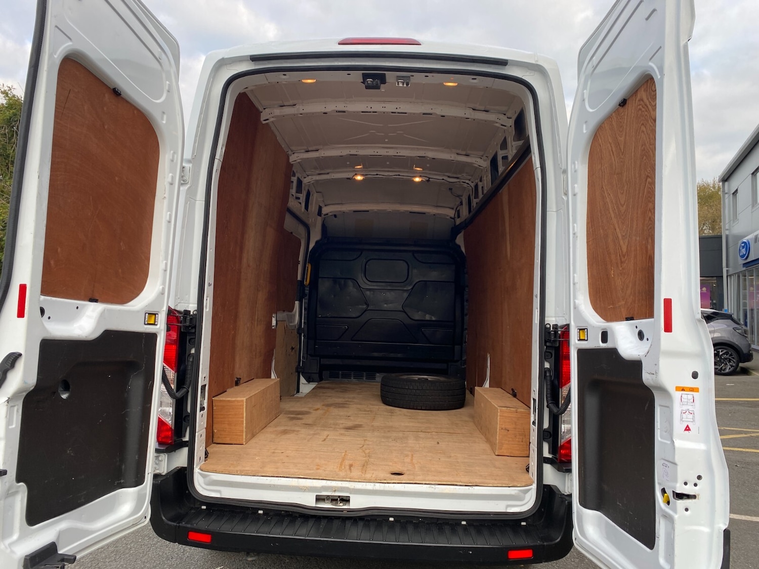 Used Ford Transit 2022 for sale - 76302439: Photo 10
