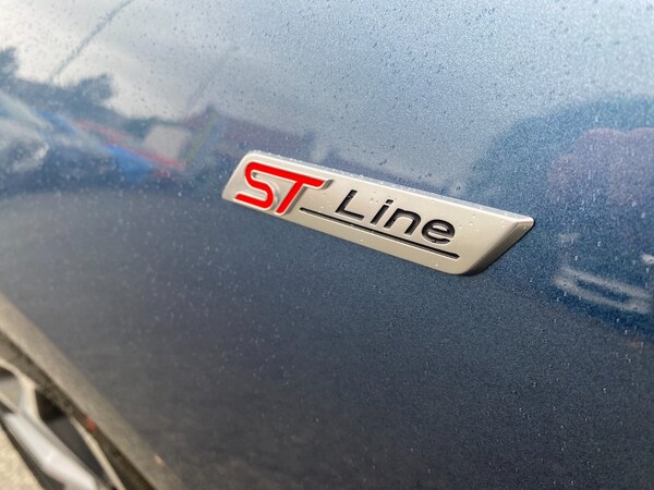 Used Ford Focus 2023 for sale - 76276696: Photo 15