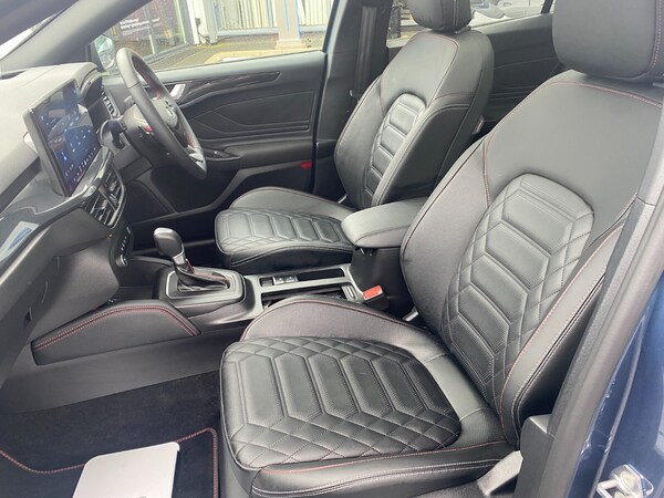 Used Ford Focus 2023 for sale - 76276696: Photo 18