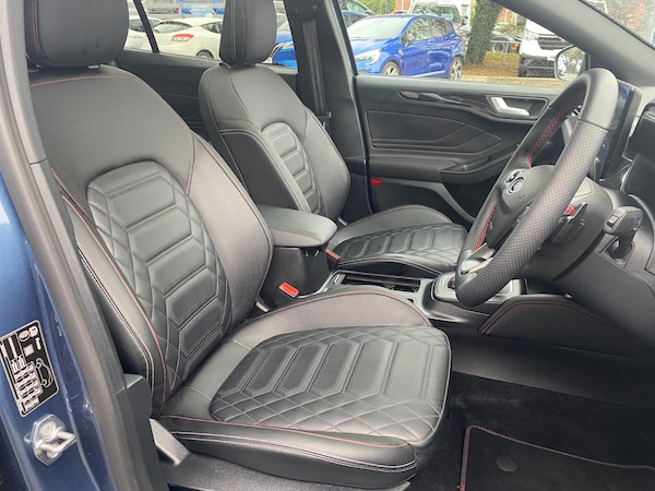 Used Ford Focus 2023 for sale - 76276696: Photo 25