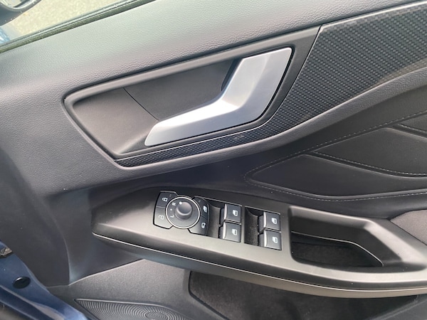 Used Ford Focus 2023 for sale - 76276696: Photo 28