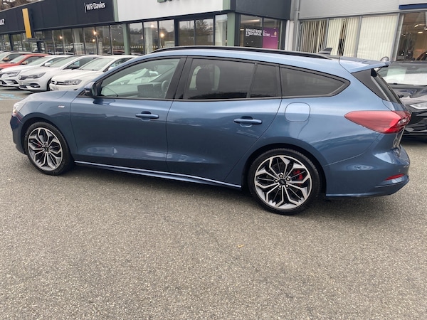 Used Ford Focus 2023 for sale - 76276696: Photo 6