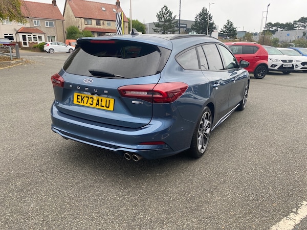 Used Ford Focus 2023 for sale - 76276696: Photo 9