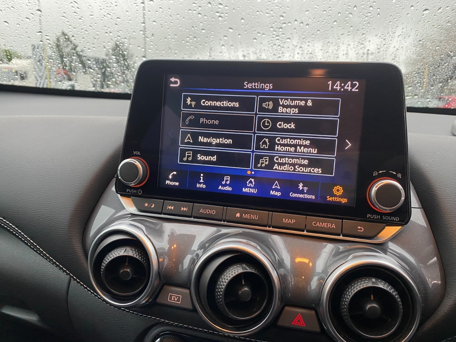 Used Nissan Juke 2024 for sale - 76954289: Photo 31