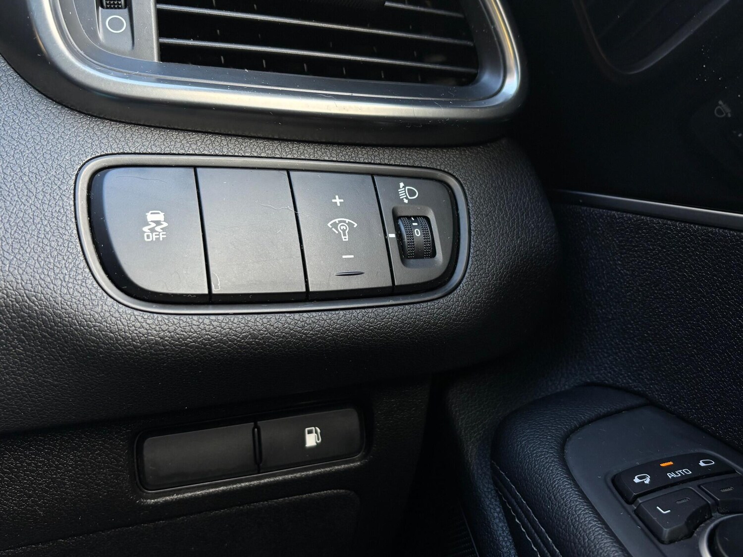 Used Kia Sorento 2016 for sale - 76284416: Photo 35