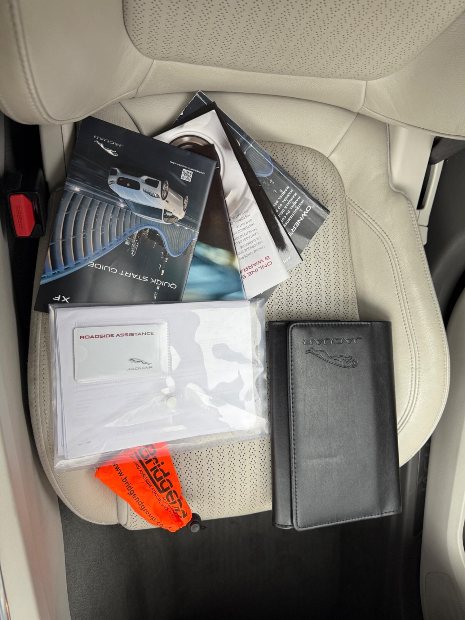 Used Jaguar XF 2016 for sale - 76632969: Photo 41