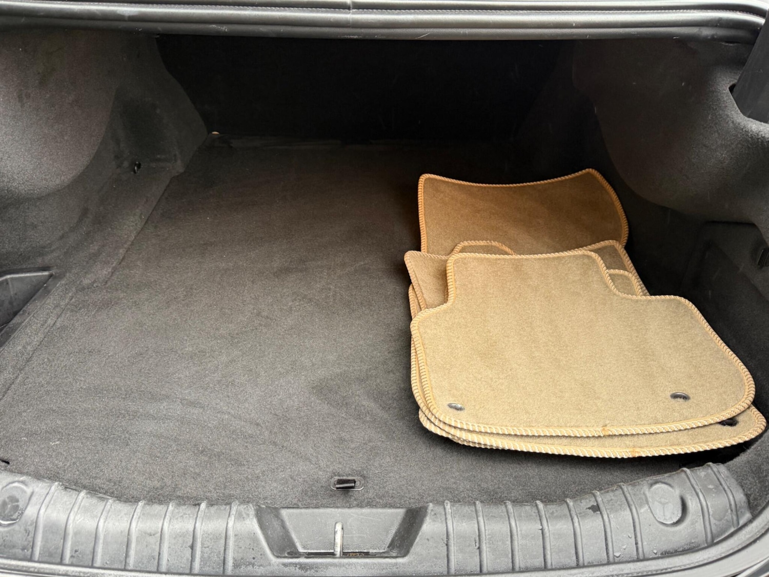 Used Jaguar XF 2016 for sale - 76632969: Photo 49