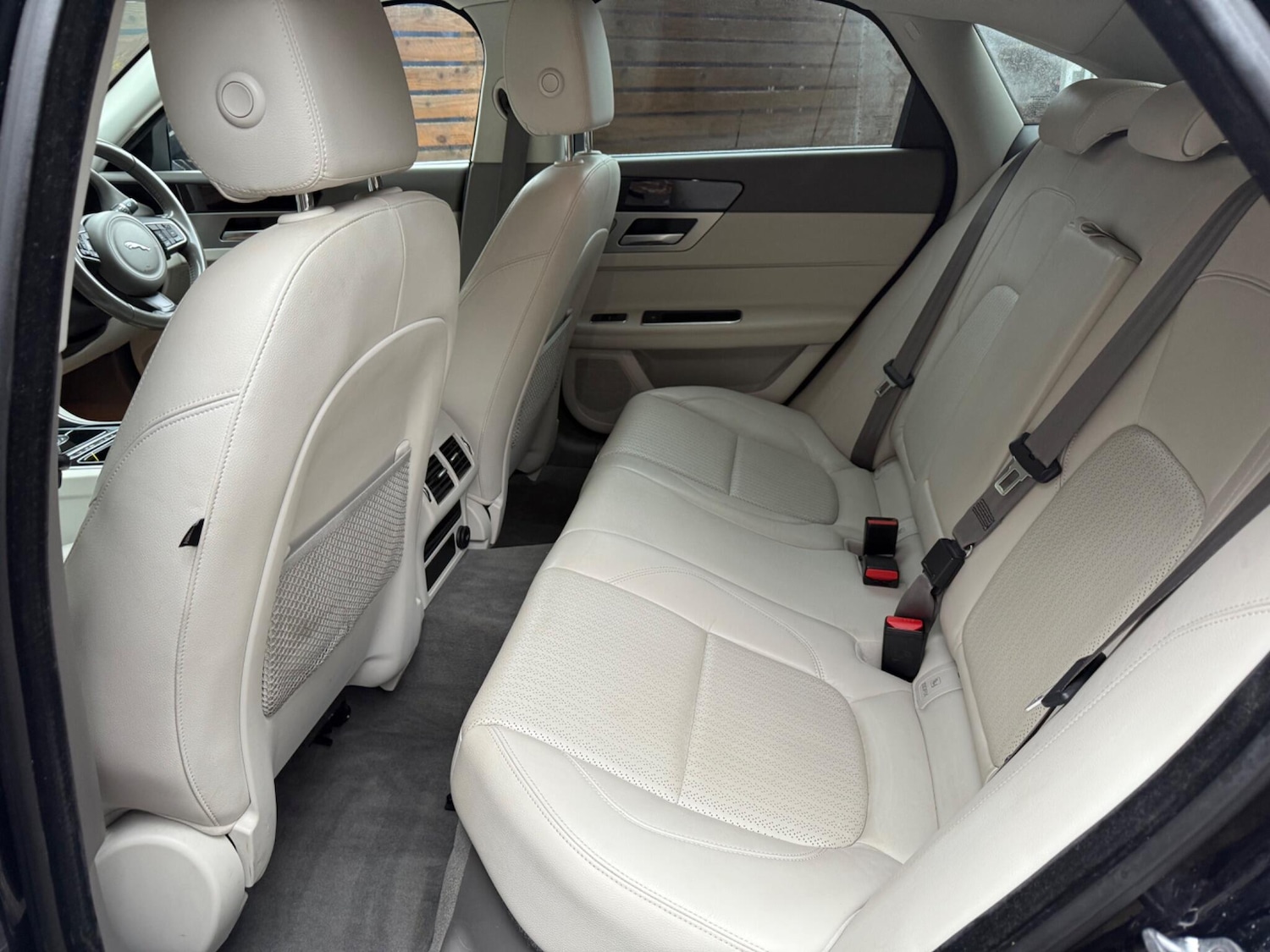 Used Jaguar XF 2016 for sale - 76632969: Photo 8