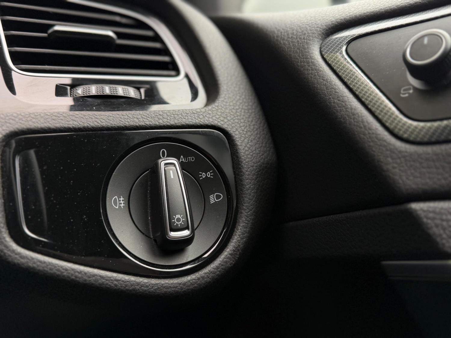 Used Volkswagen Golf for sale - 78135942: Photo 24