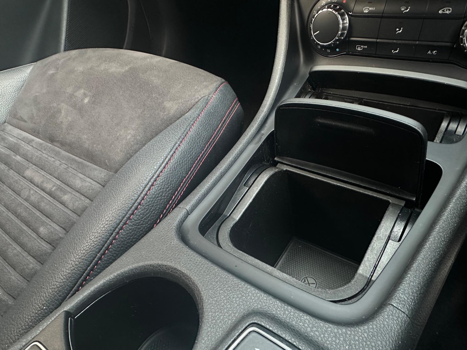 Used Mercedes-Benz A-Class 2014 for sale - 77238479: Photo 26