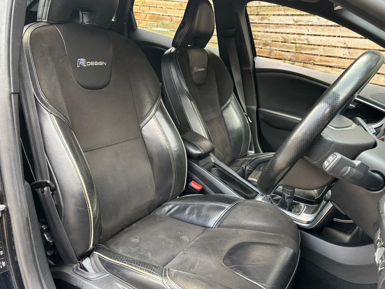 Used Volvo V40 2013 for sale - 77053935: Photo 24