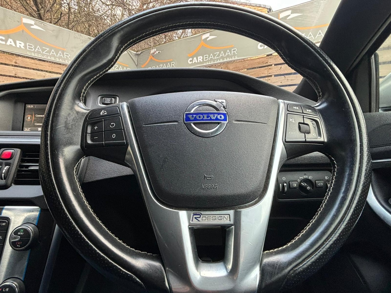 Used Volvo V40 2013 for sale - 77053935: Photo 39