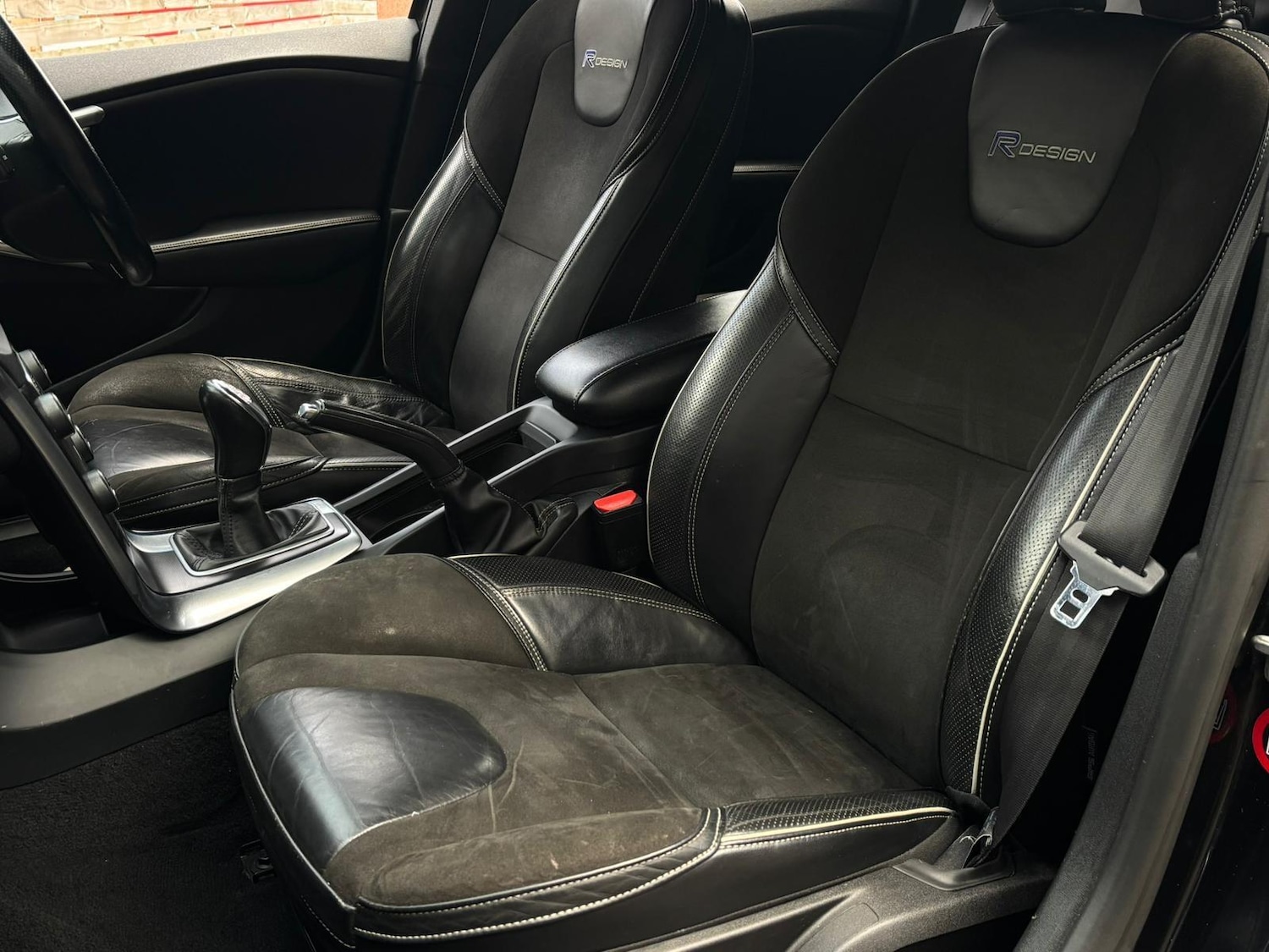 Used Volvo V40 2013 for sale - 77053935: Photo 42