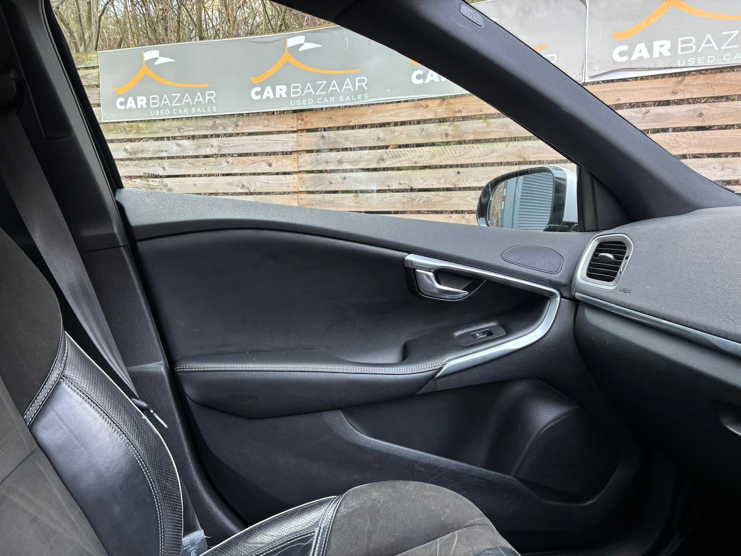 Used Volvo V40 2013 for sale - 77053935: Photo 43