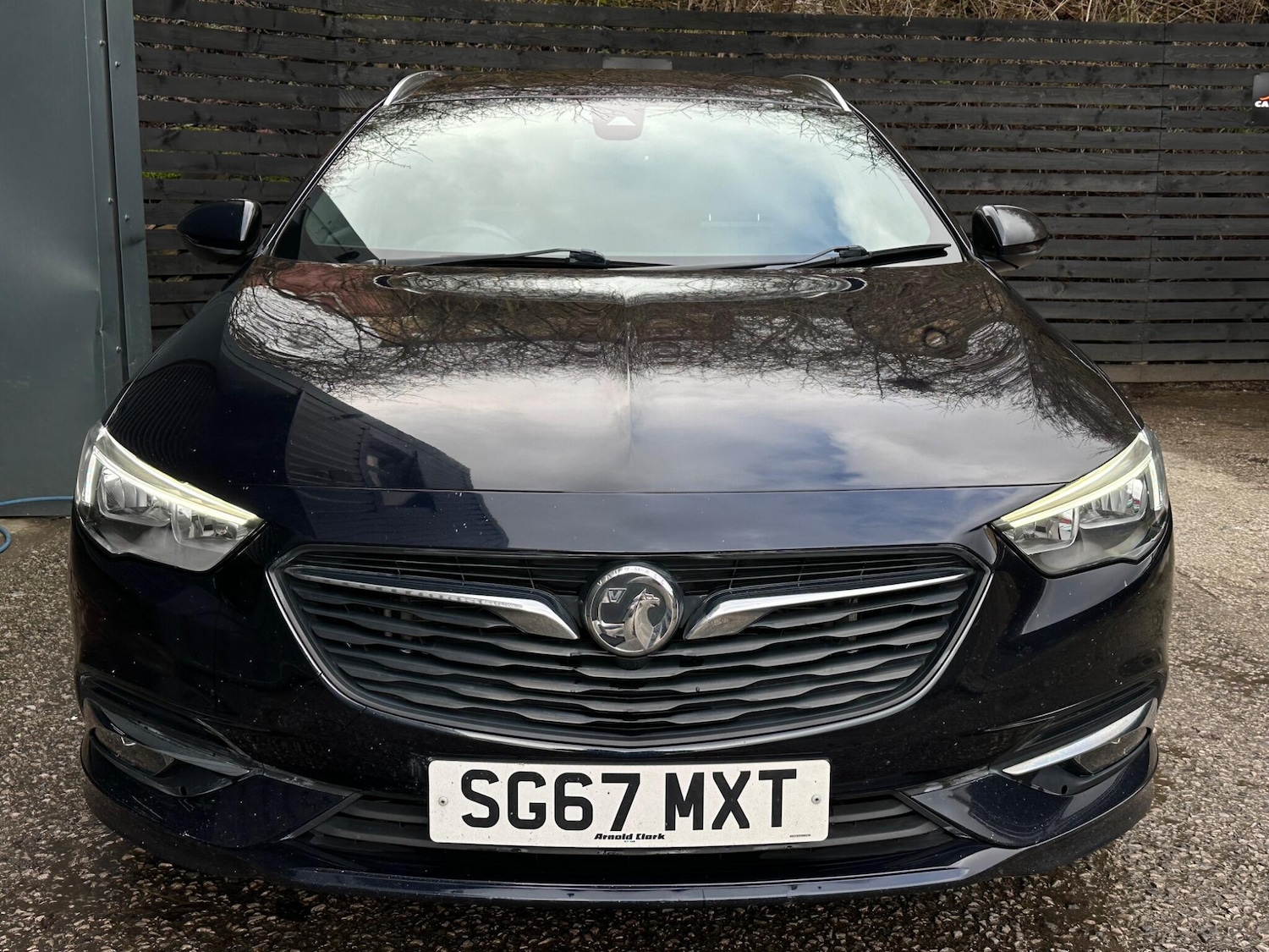 Used Vauxhall Insignia 2017 for sale - 77705044: Photo 2