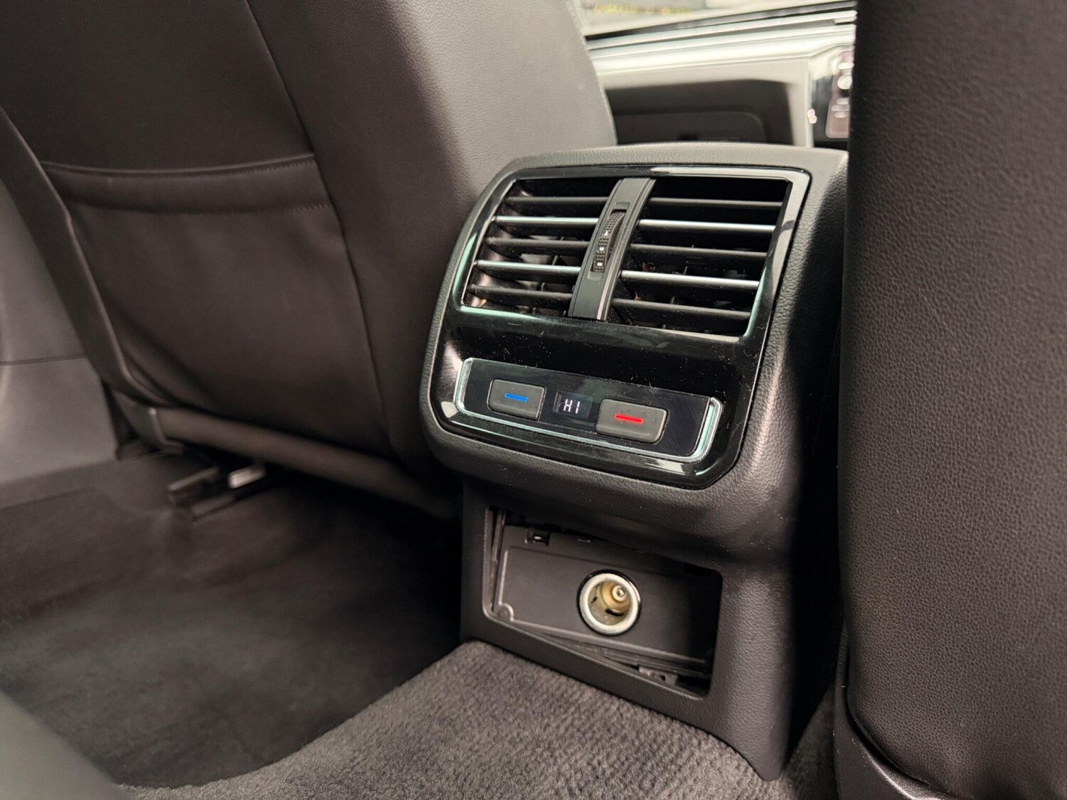 Used Volkswagen Passat 2019 for sale - 77484183: Photo 31