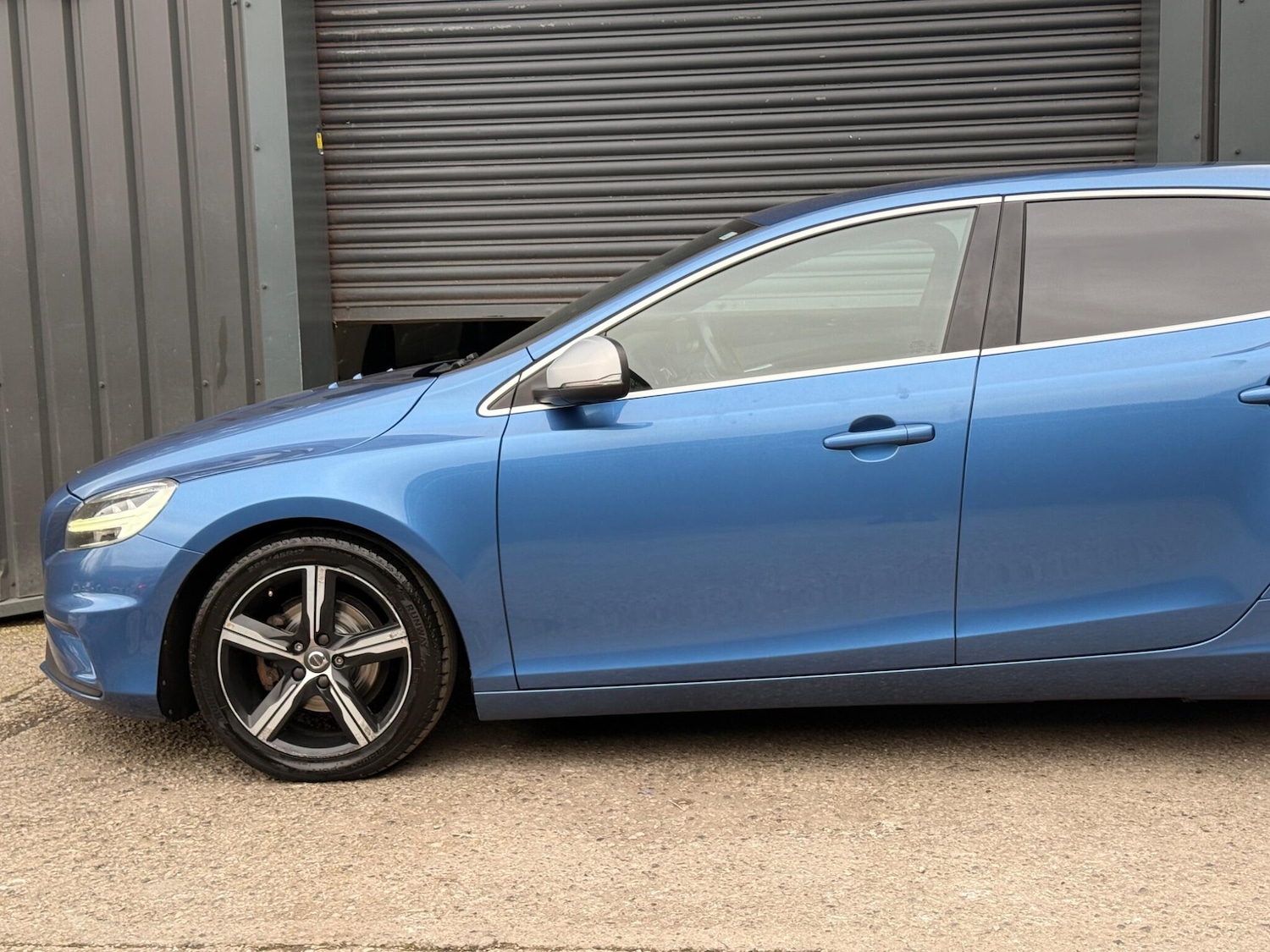 Used Volvo V40 for sale - 77808253: Photo 11