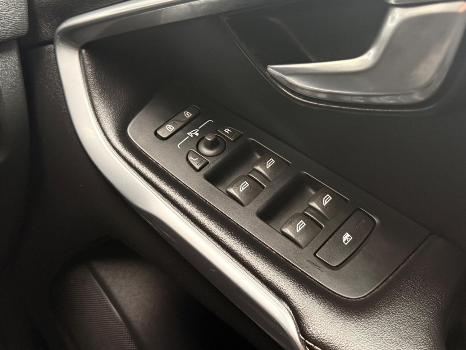 Used Volvo V40 for sale - 77808253: Photo 22