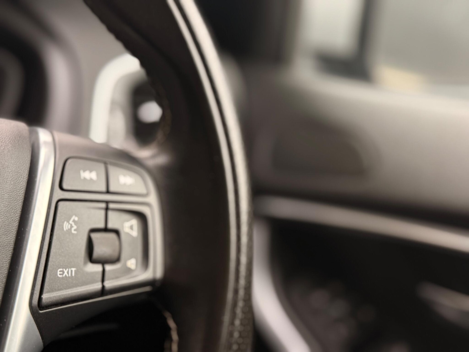 Used Volvo V40 for sale - 77808253: Photo 24