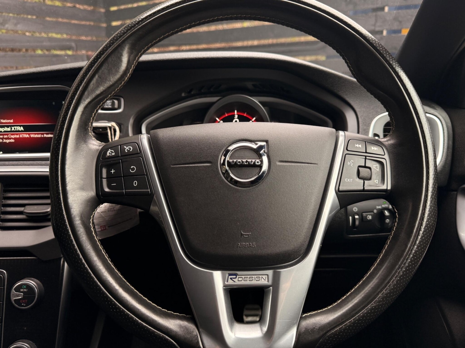 Used Volvo V40 for sale - 77808253: Photo 37