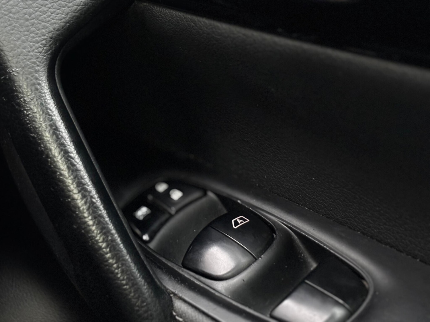 Used Nissan Qashqai 2016 for sale - 77559239: Photo 35