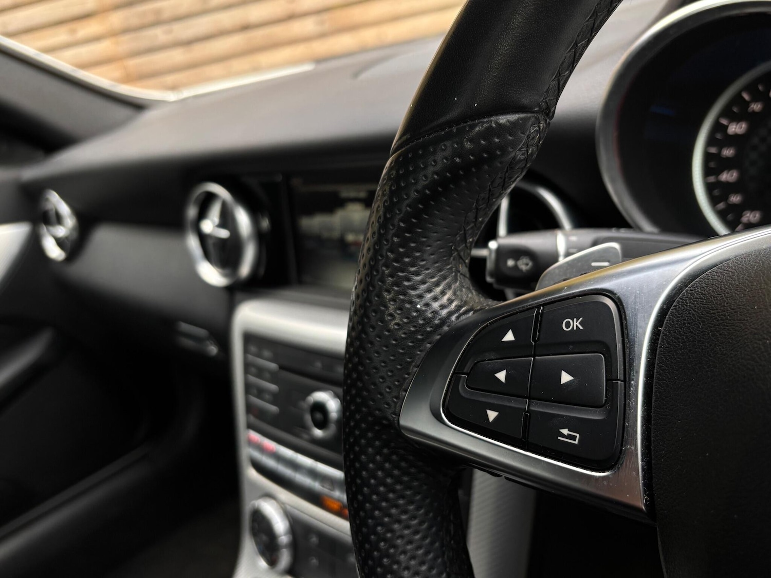 Used Mercedes-Benz SLC 2018 for sale - 76378023: Photo 38