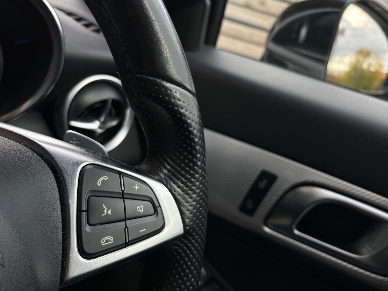 Used Mercedes-Benz SLC 2018 for sale - 76378023: Photo 39