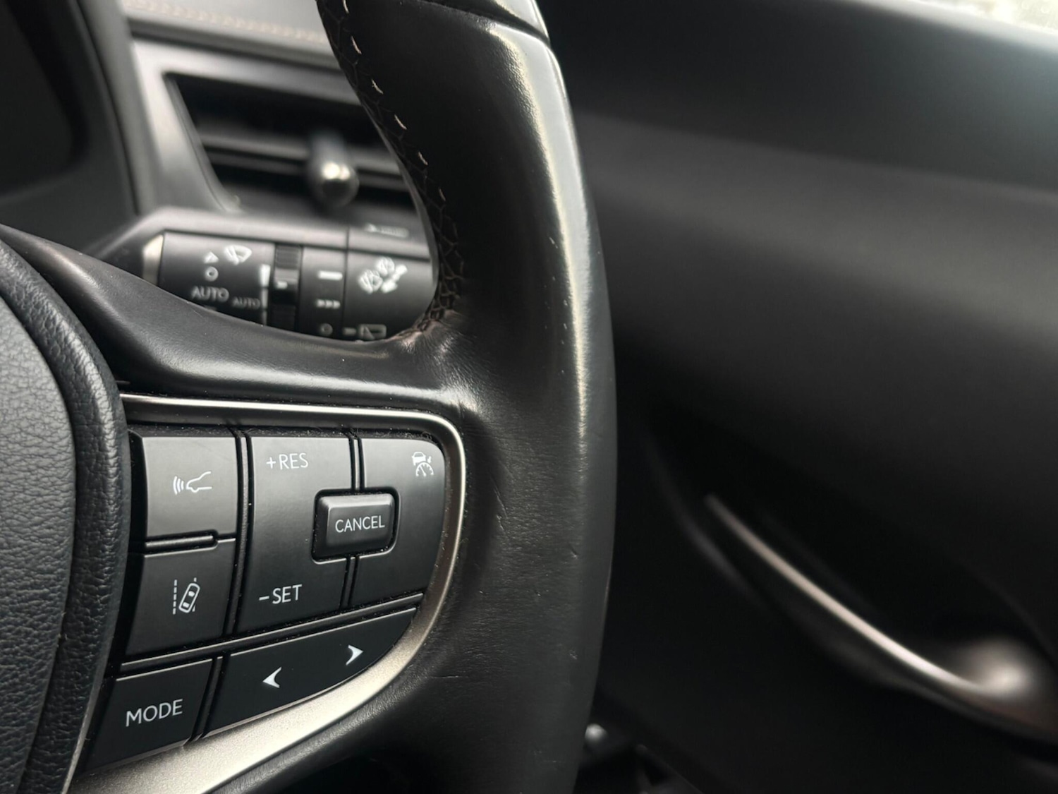 Used Lexus UX 2021 for sale - 77237711: Photo 22