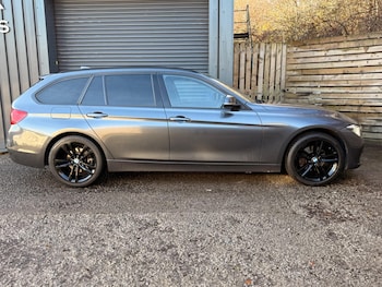 Used BMW 3 Series 2018 for sale - 76936321: Photo