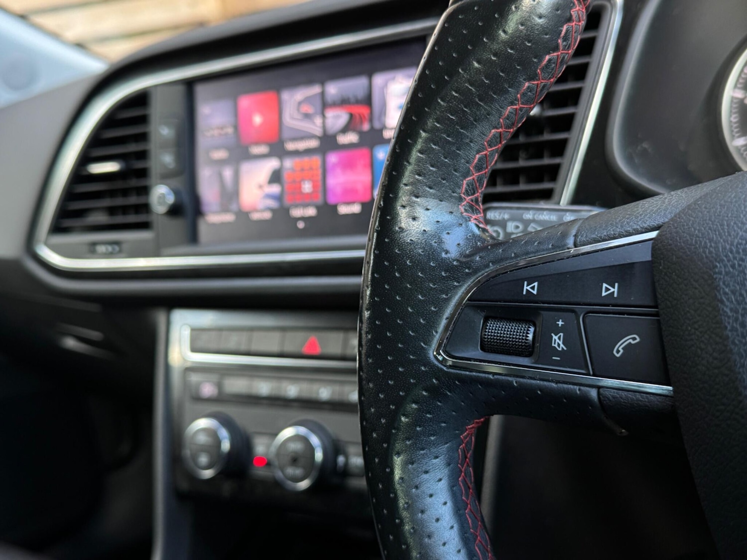 Used SEAT Leon 2018 for sale - 76440801: Photo 32