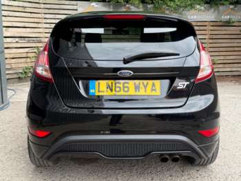 Used Ford Fiesta 2016 for sale - 75060600: Photo