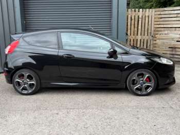 Used Ford Fiesta 2016 for sale - 75060600: Photo