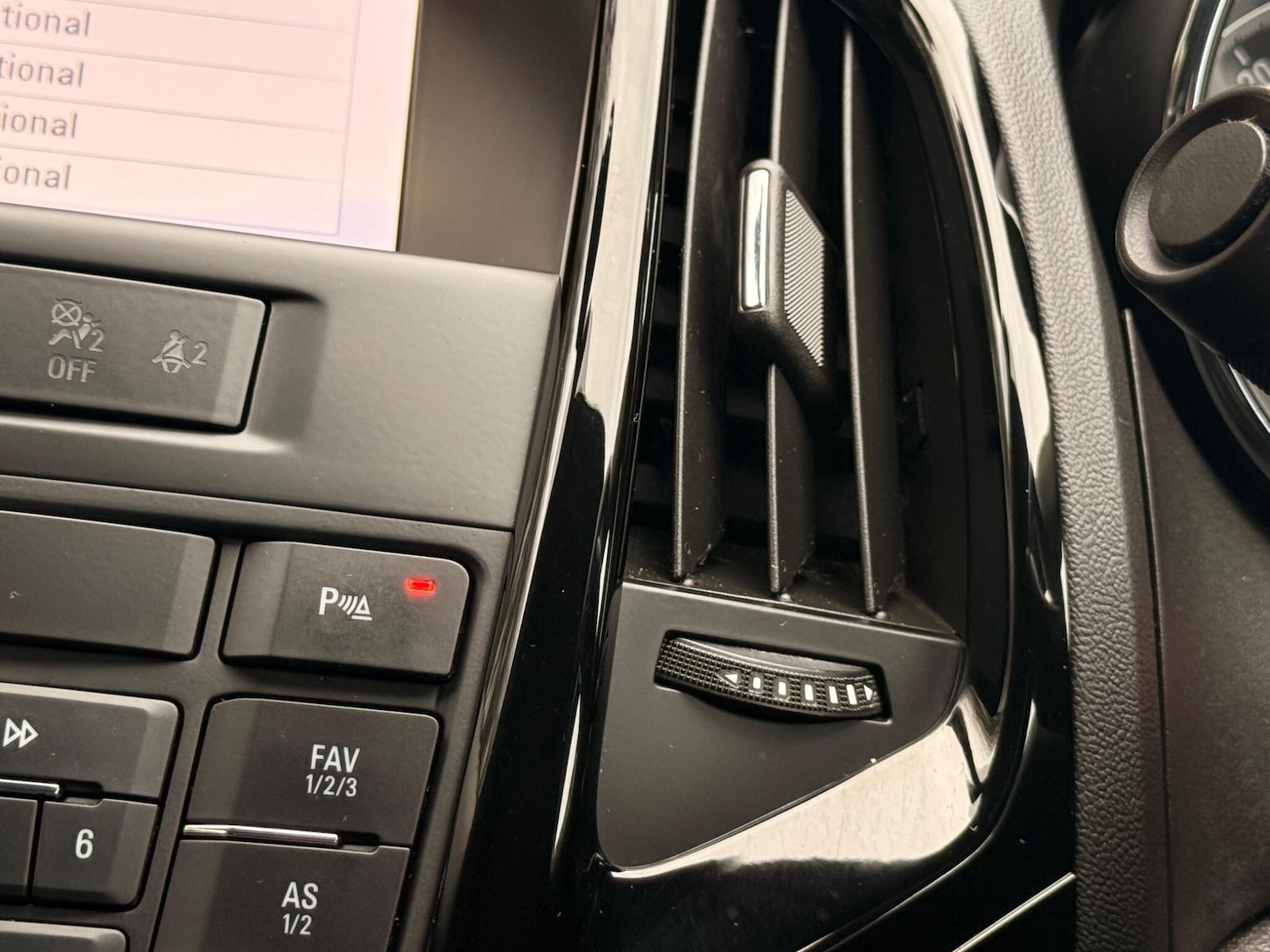 Used Vauxhall Astra GTC for sale - 77808292: Photo 28