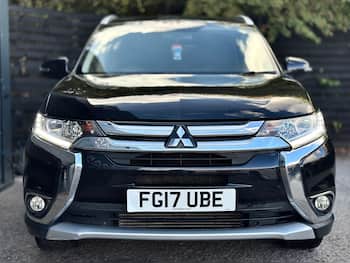 Used Mitsubishi Outlander 2017 for sale - 79657248: Photo