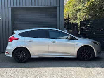 Used Ford Focus 2017 for sale - 79622504: Photo