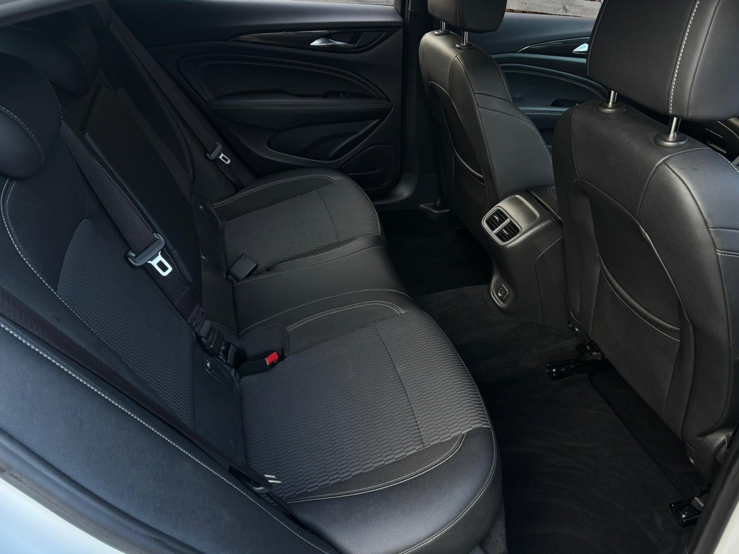 Used Vauxhall Insignia 2018 for sale - 77315079: Photo 10