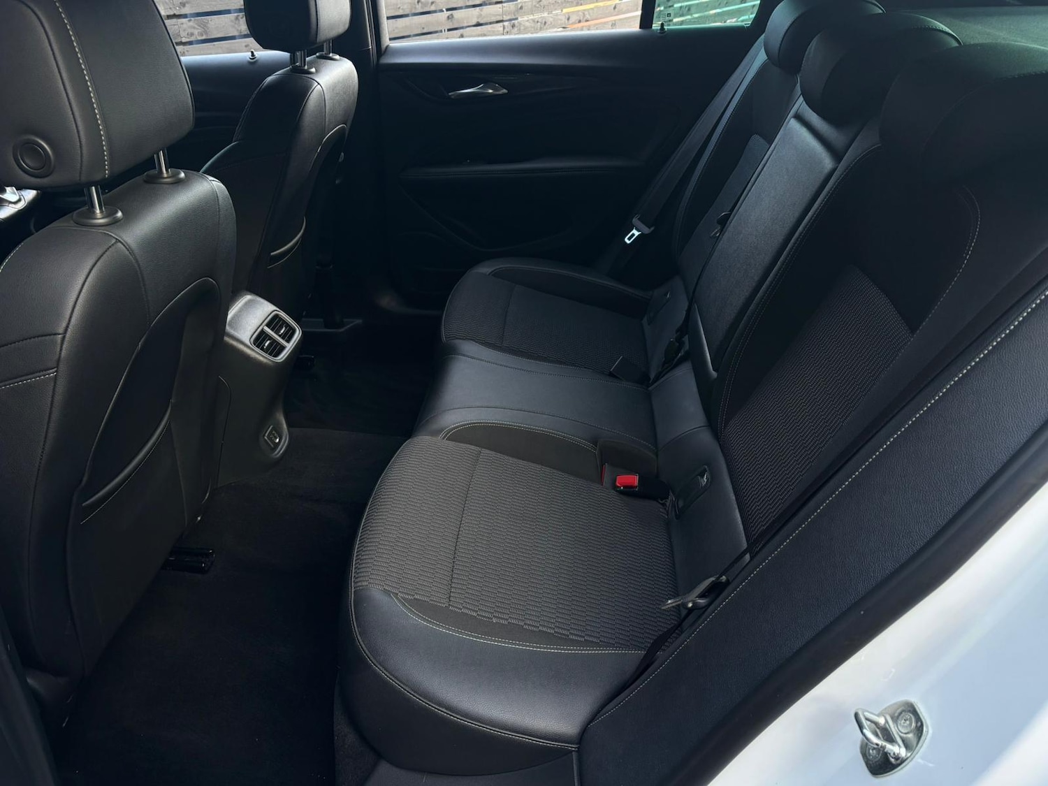 Used Vauxhall Insignia 2018 for sale - 77315079: Photo 11