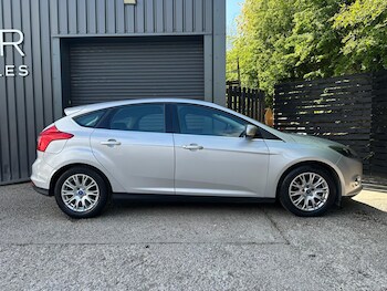 Used Ford Focus 2011 for sale - 78301070: Photo