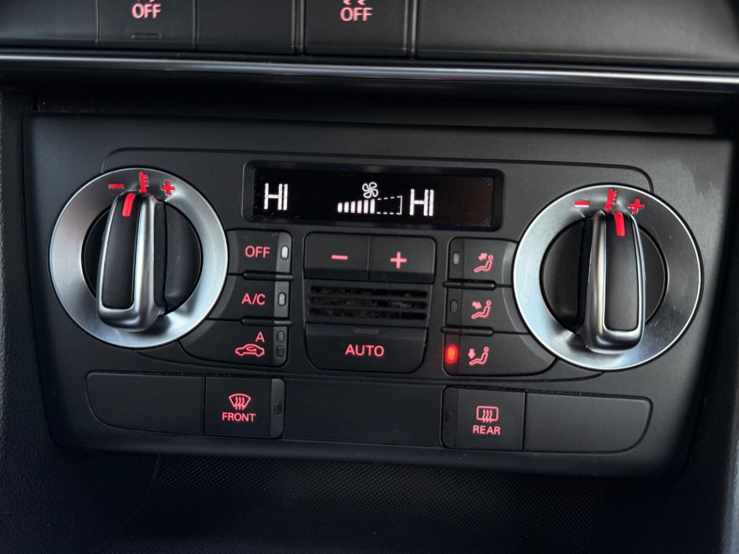 Used Audi Q3 2014 for sale - 76936505: Photo 31