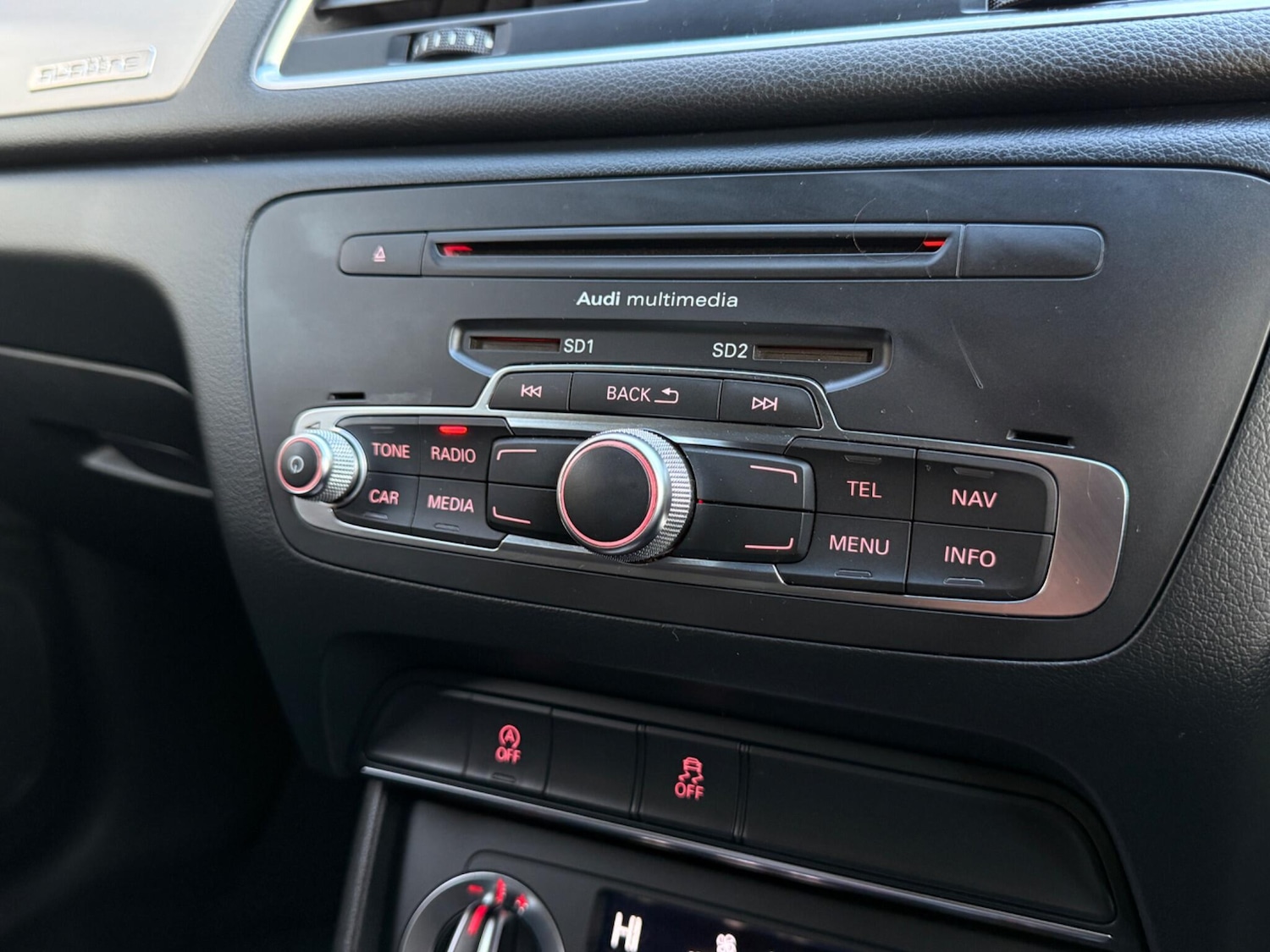 Used Audi Q3 2014 for sale - 76936505: Photo 33