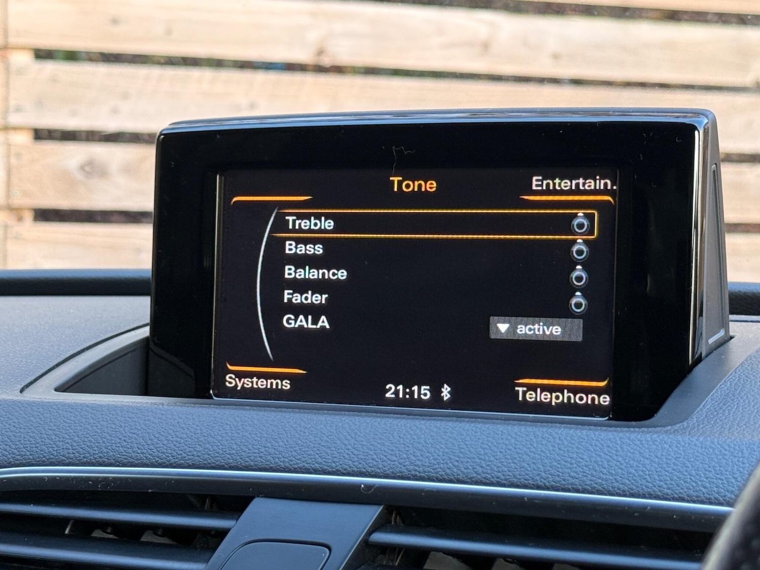 Used Audi Q3 2014 for sale - 76936505: Photo 35