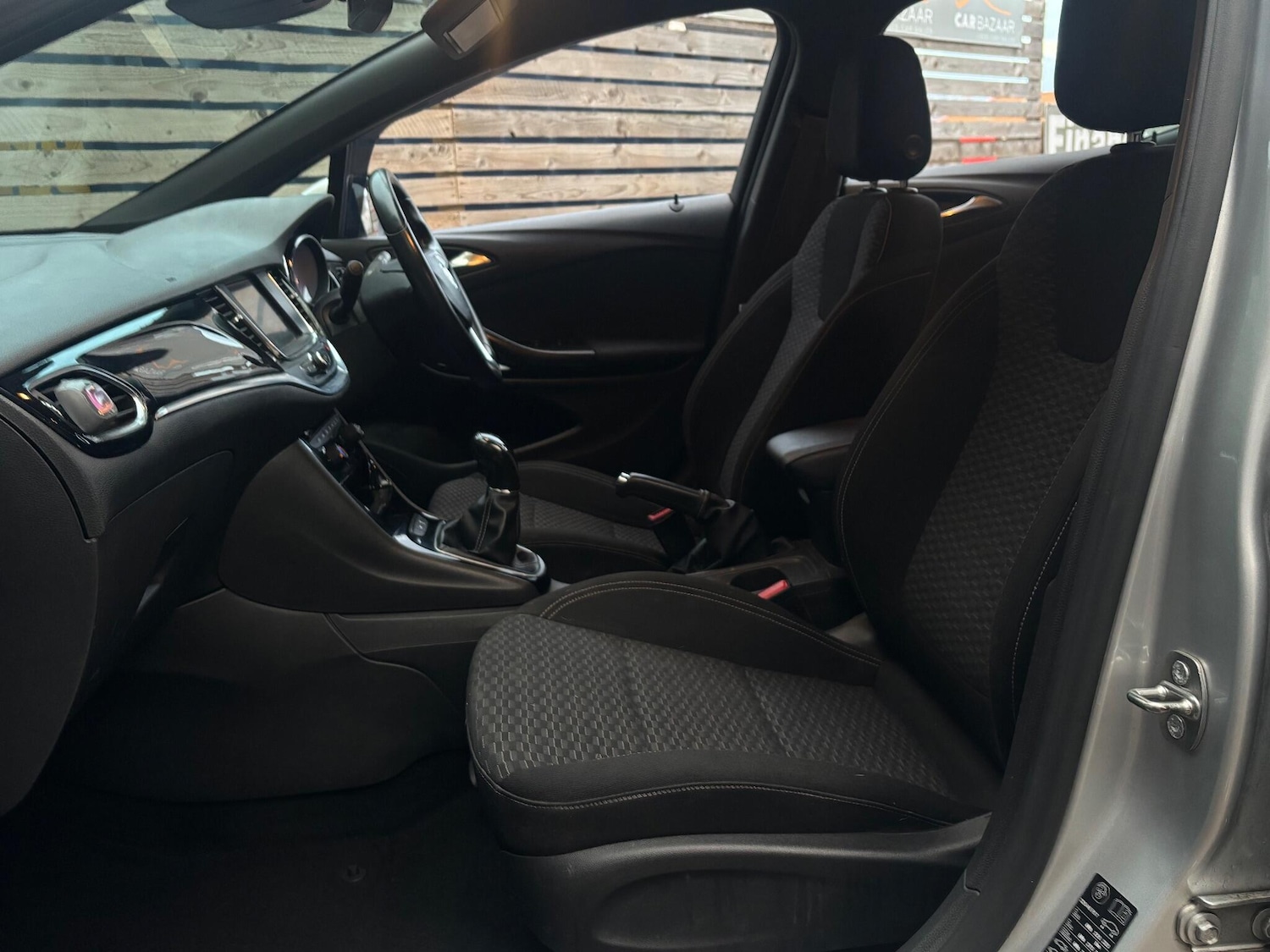 Used Vauxhall Astra 2017 for sale - 76440986: Photo 10