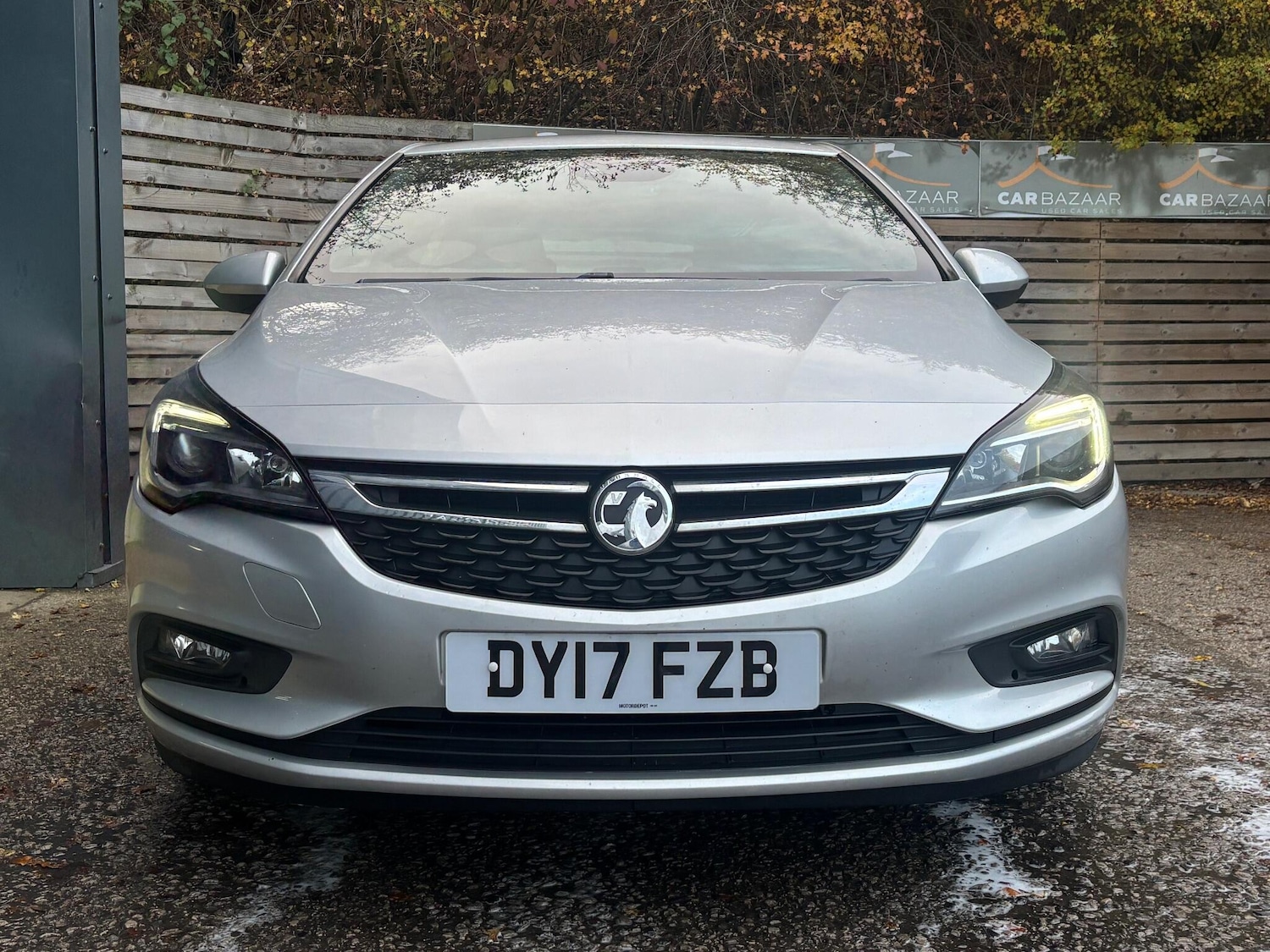 Used Vauxhall Astra 2017 for sale - 76440986: Photo 2