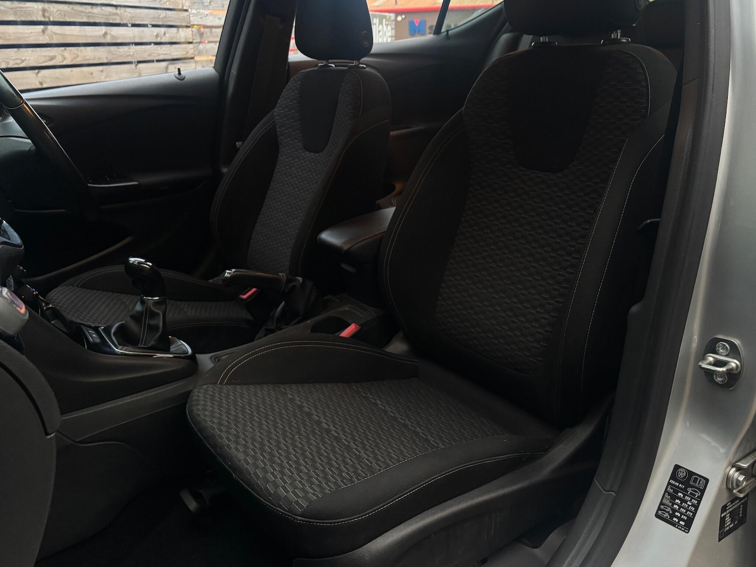 Used Vauxhall Astra 2017 for sale - 76440986: Photo 8