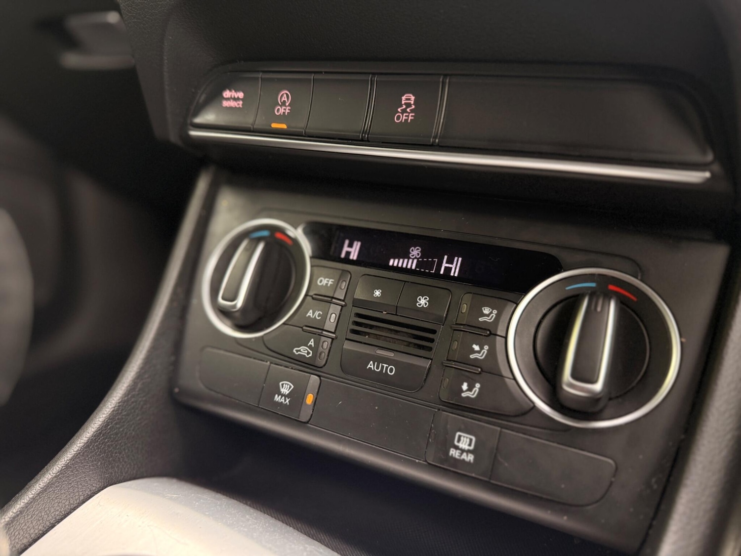 Used Audi Q3 for sale - 78136371: Photo 29