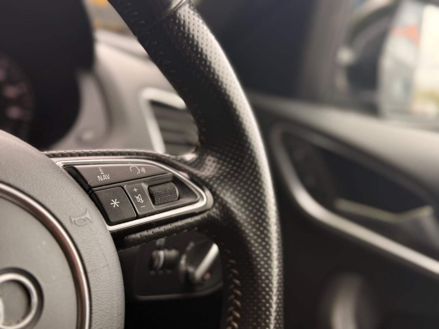 Used Audi Q3 for sale - 78136371: Photo 33