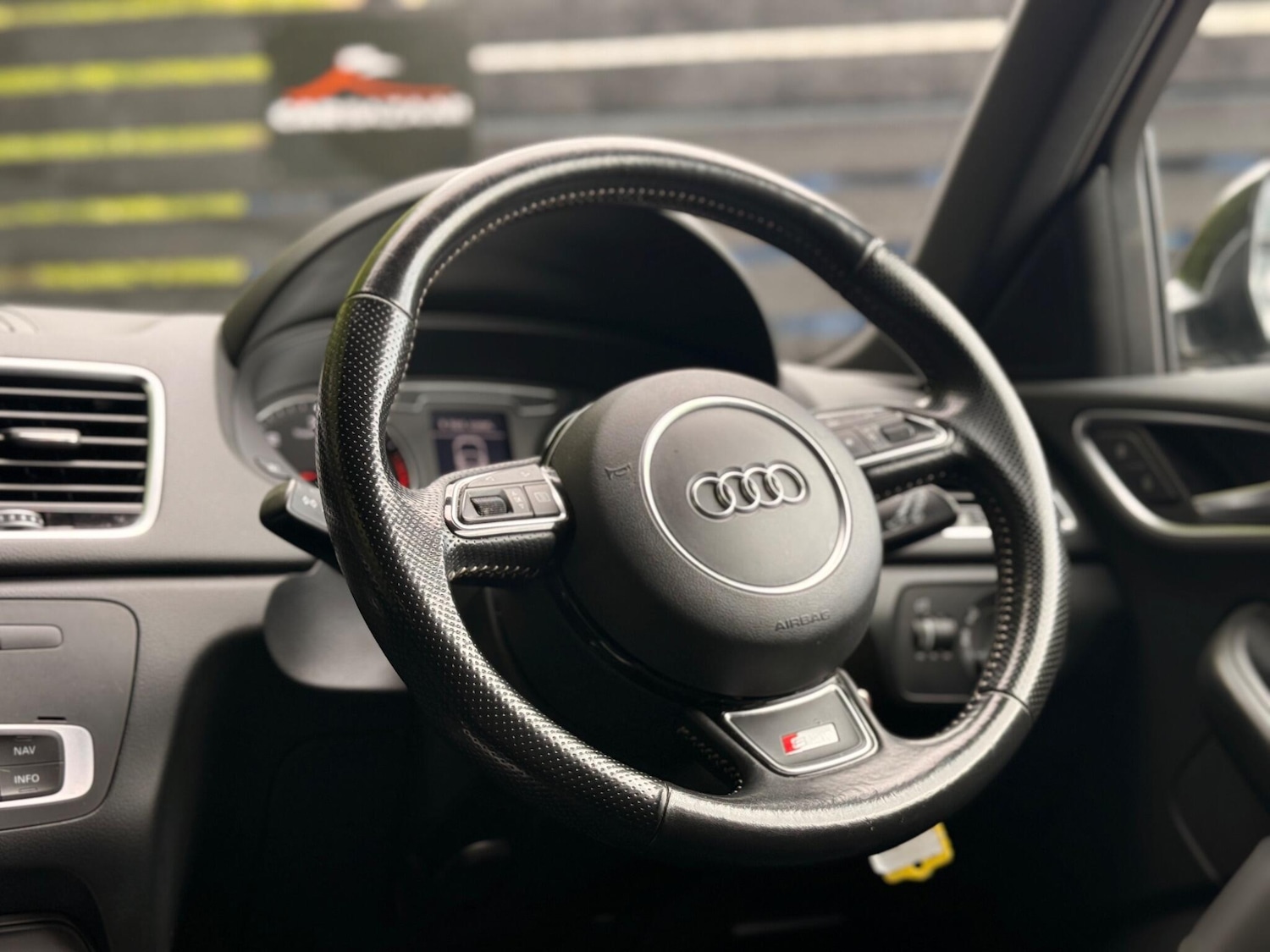 Used Audi Q3 for sale - 78136371: Photo 36