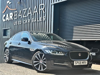 Used Jaguar XE 2018 for sale - 79212549: Photo