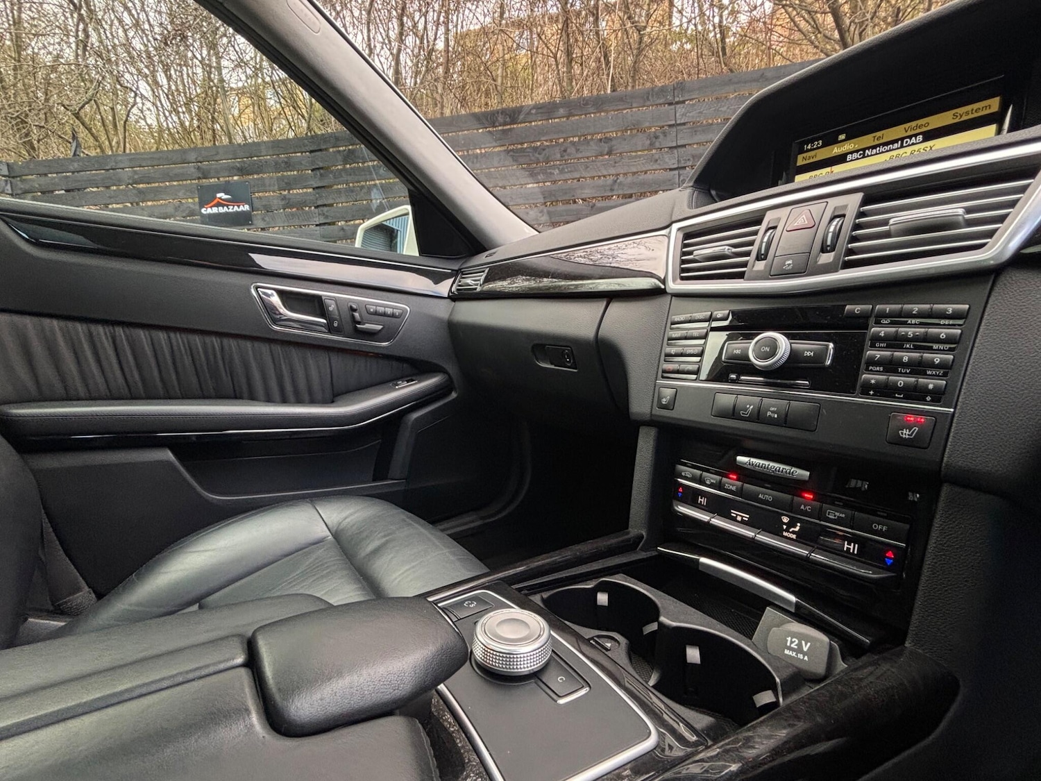 Used Mercedes-Benz E Class 2010 for sale - 76990166: Photo 30