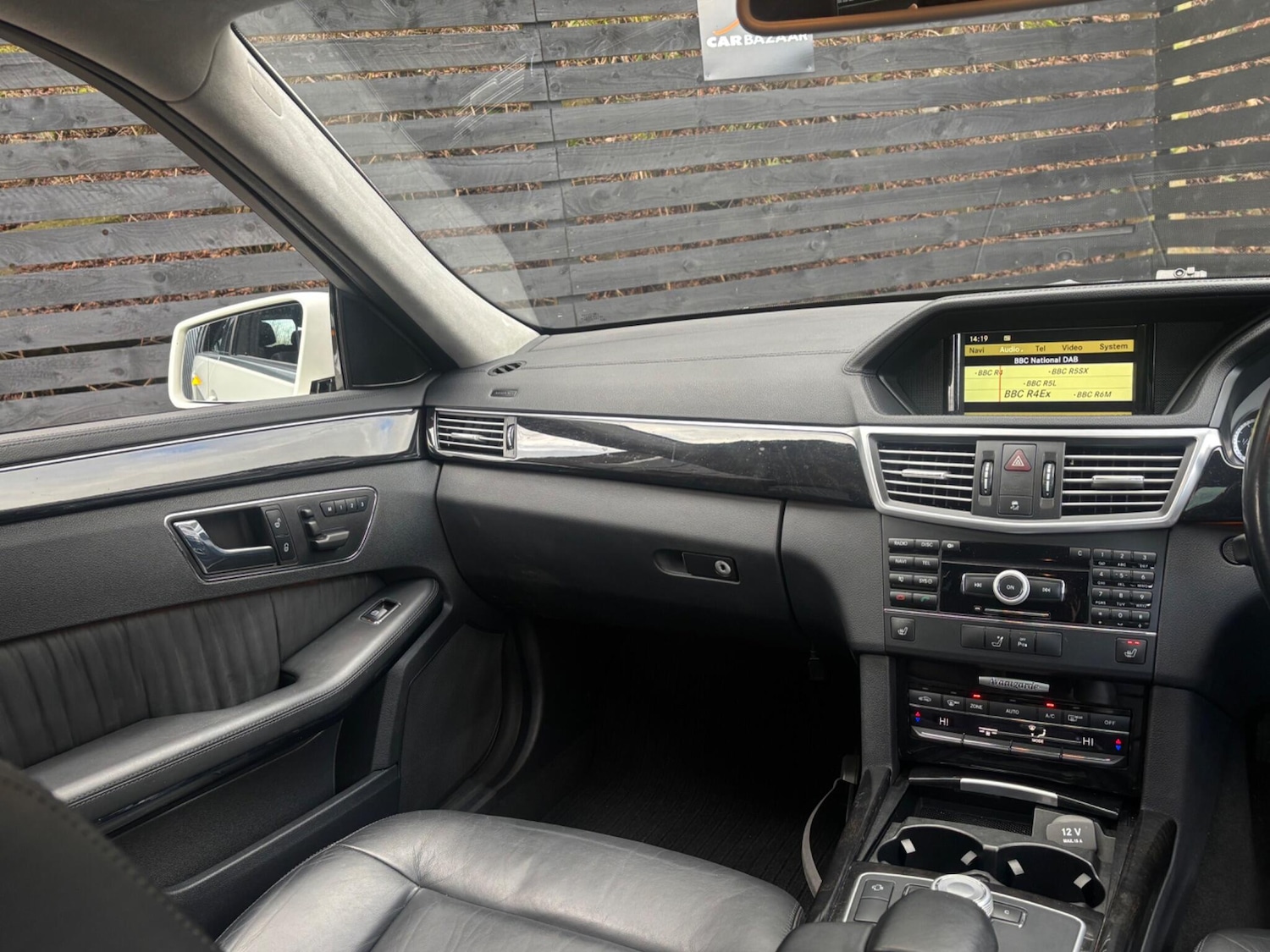 Used Mercedes-Benz E Class 2010 for sale - 76990166: Photo 42